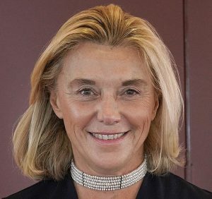 Elisabetta Belloni insignita del titolo di “Alumna Luiss 2024” per il contributo alla diplomazia italiana